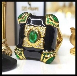 Exquisite 18k Gold Plated Onyx Enamel Emerald Glass Cabochon Statement Ring